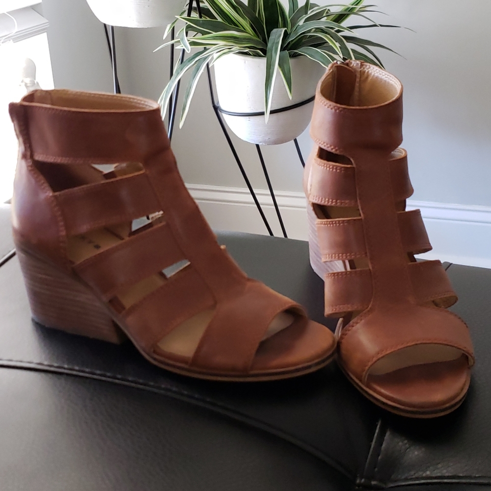 Shoes/sandals